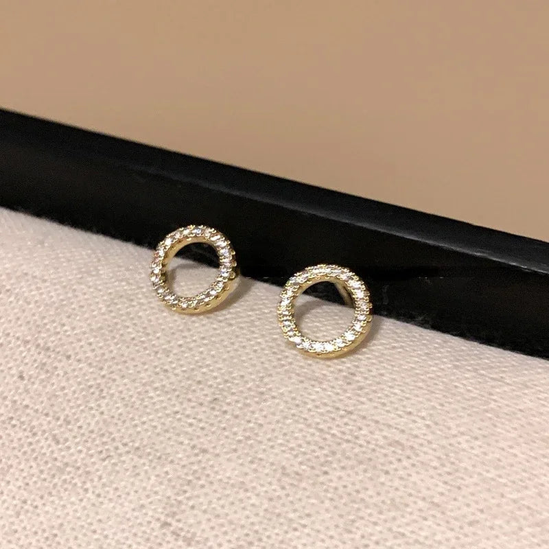 Delicate Small Circle 